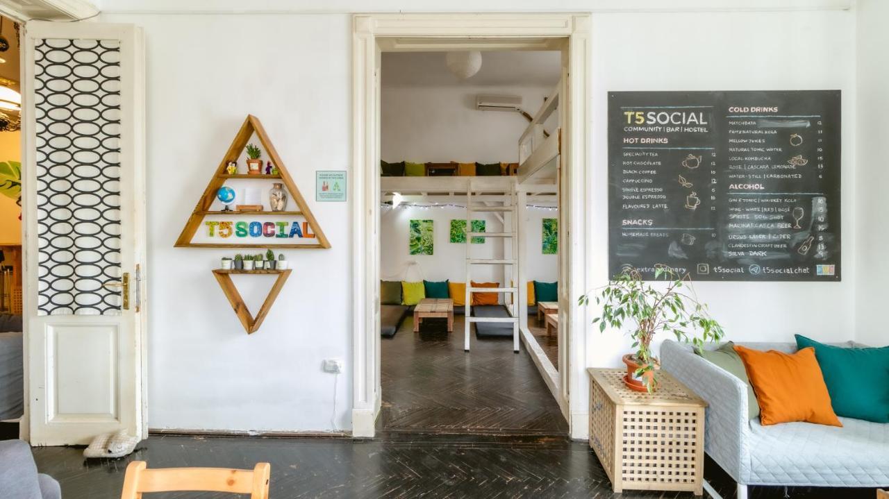 T5 Social Hostel Bucharest Exterior photo