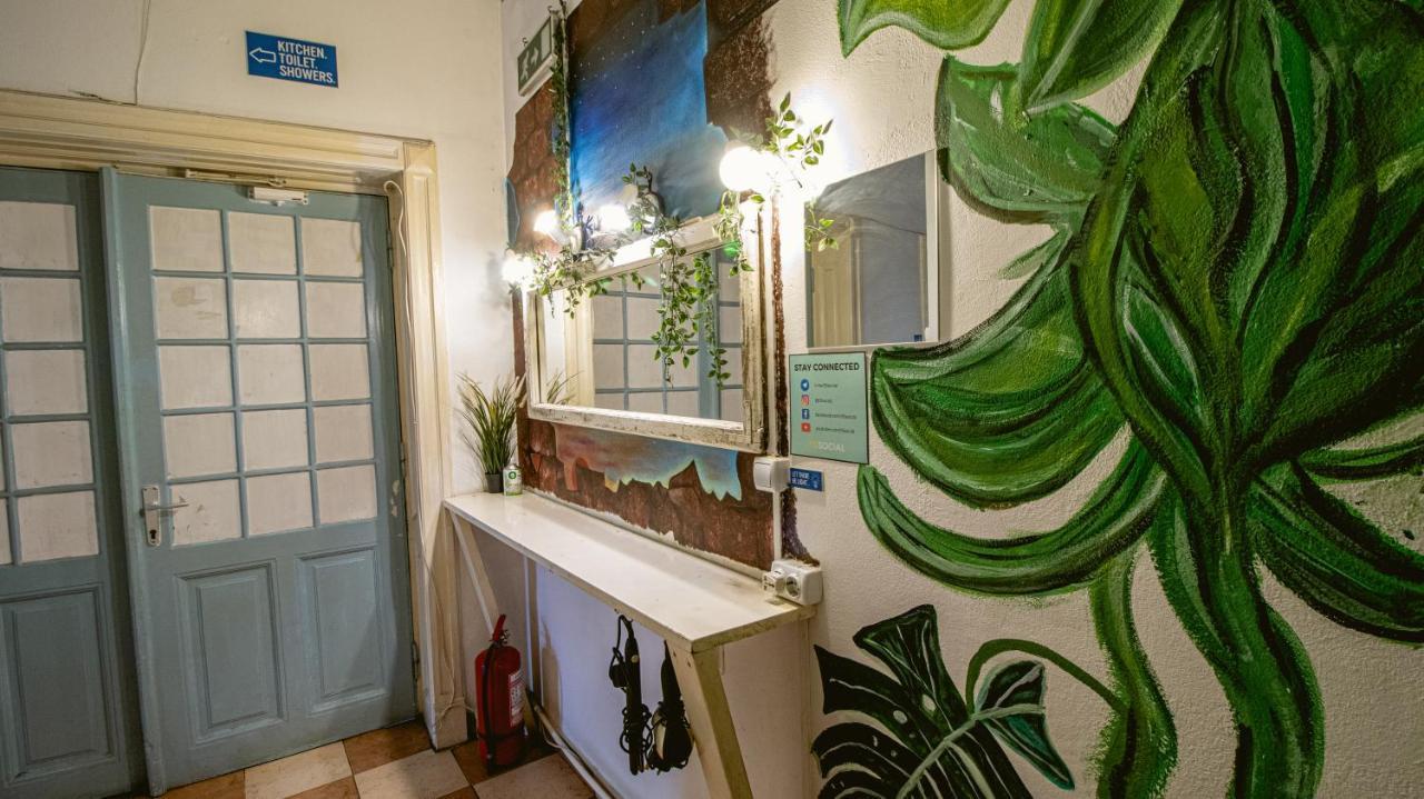 T5 Social Hostel Bucharest Exterior photo